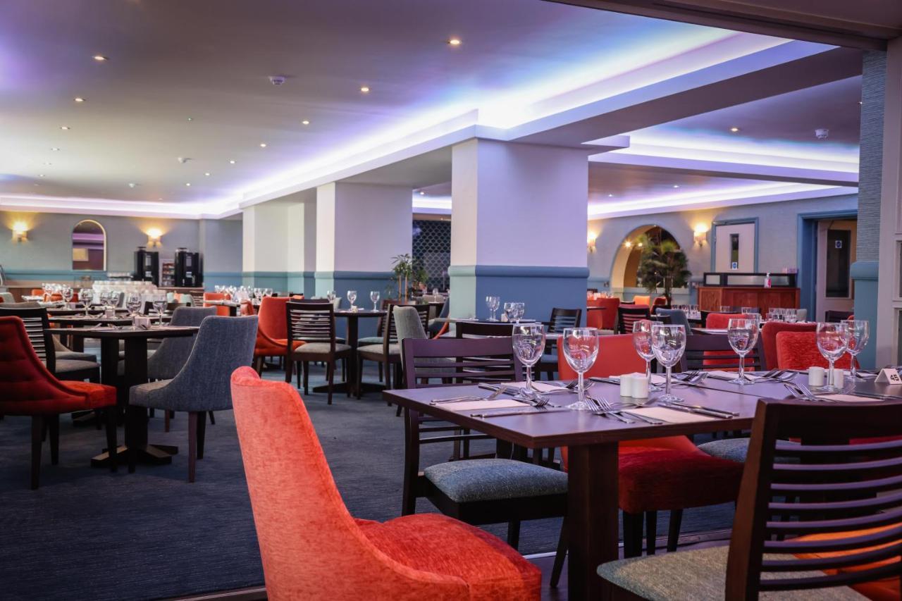 Suncliff Hotel - Oceana Collection Bournemouth Bagian luar foto