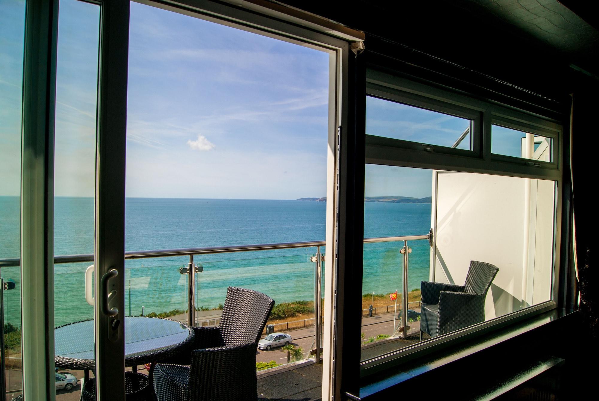 Suncliff Hotel - Oceana Collection Bournemouth Bagian luar foto