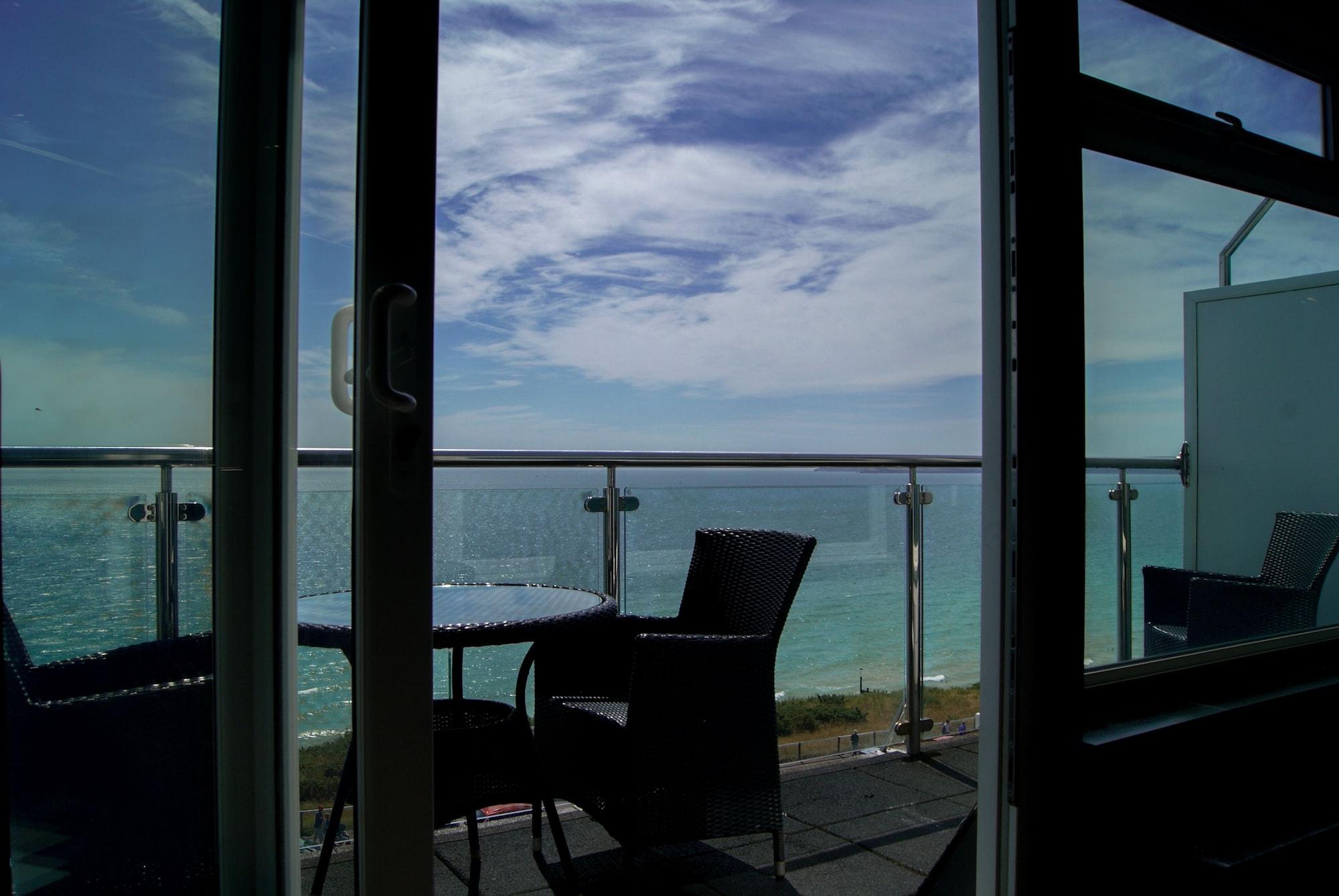 Suncliff Hotel - Oceana Collection Bournemouth Bagian luar foto