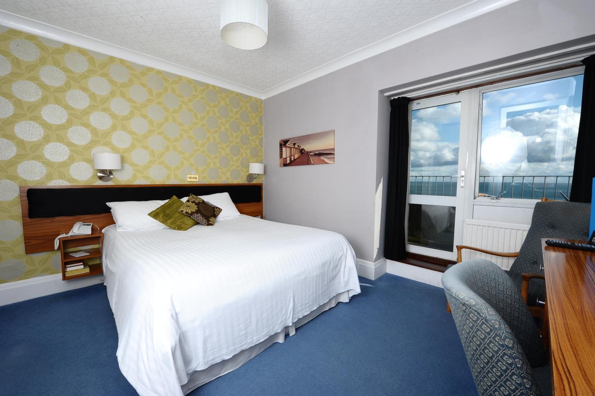 Suncliff Hotel - Oceana Collection Bournemouth Bagian luar foto