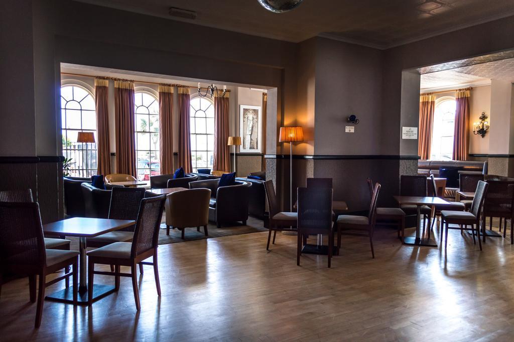 Suncliff Hotel - Oceana Collection Bournemouth Bagian luar foto