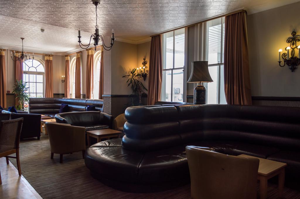 Suncliff Hotel - Oceana Collection Bournemouth Bagian luar foto