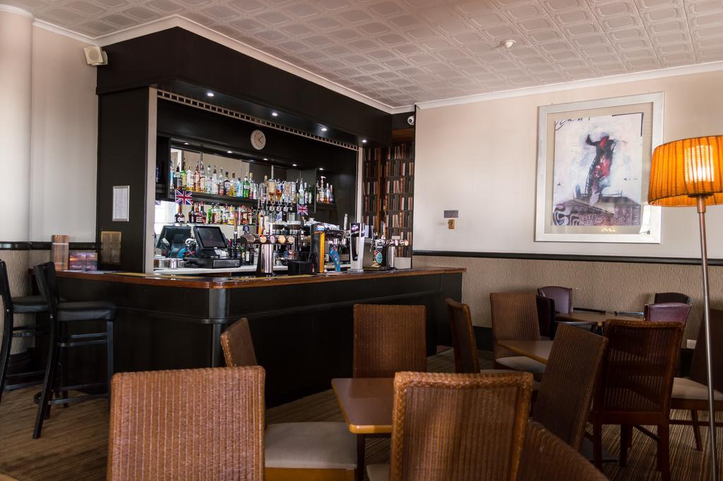 Suncliff Hotel - Oceana Collection Bournemouth Bagian luar foto