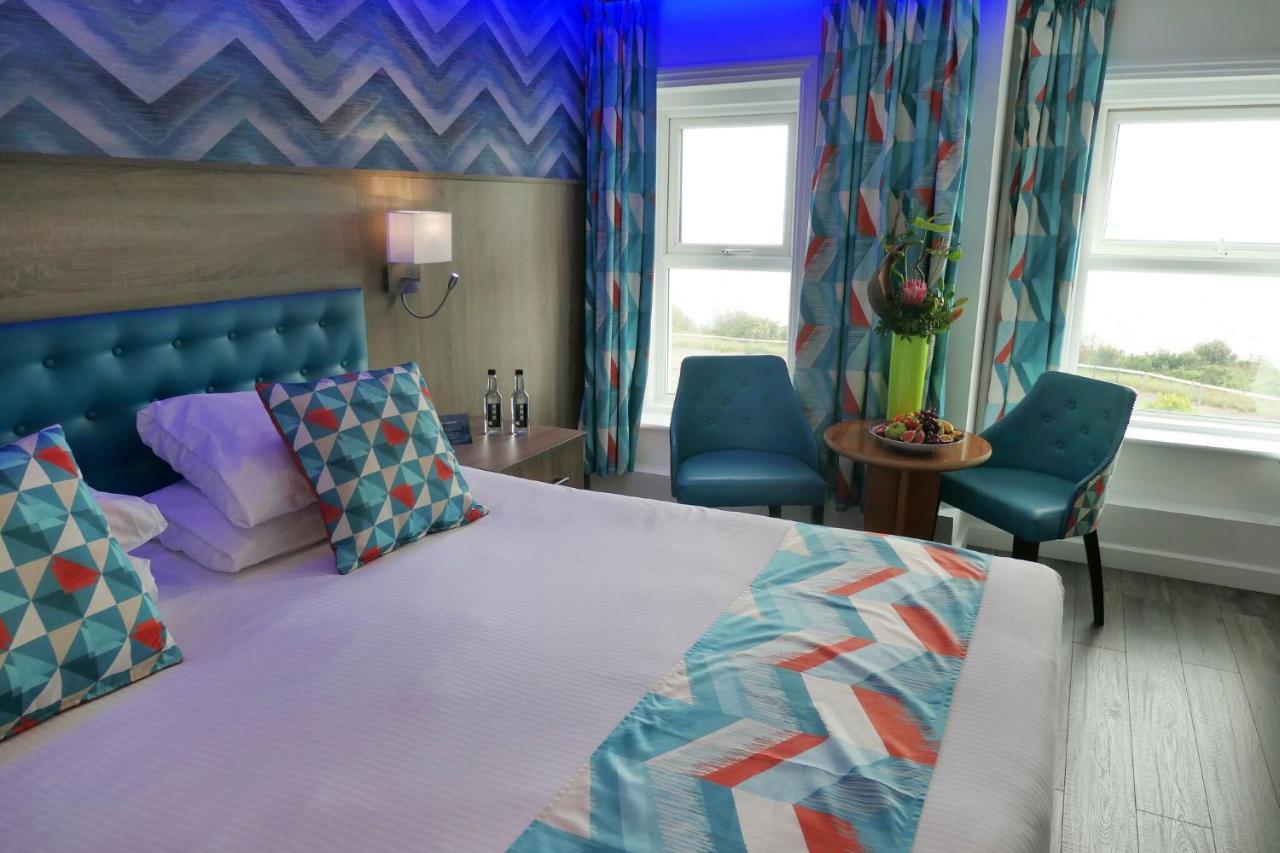 Suncliff Hotel - Oceana Collection Bournemouth Bagian luar foto